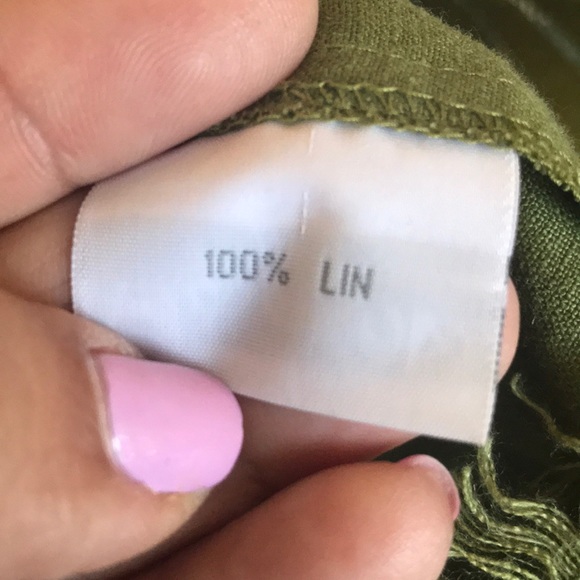 NWOT Etam Green Linen Top with back buttons - Picture 6 of 6